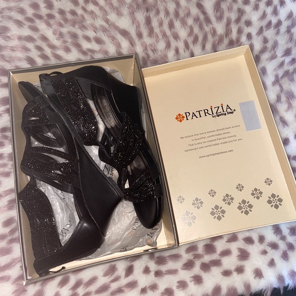 Spring Step Black Wedges - Picture 7 of 8